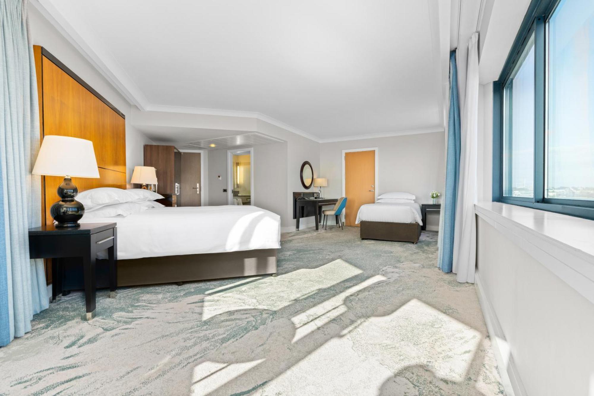 The Galmont Hotel & Spa Galway Eksteriør billede